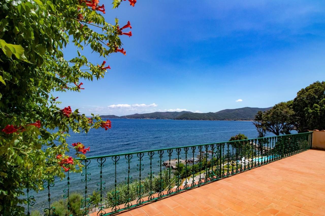 Villa Le Sprizze A Bordo Del Mare - Goelba Marciana Marina  Luaran gambar