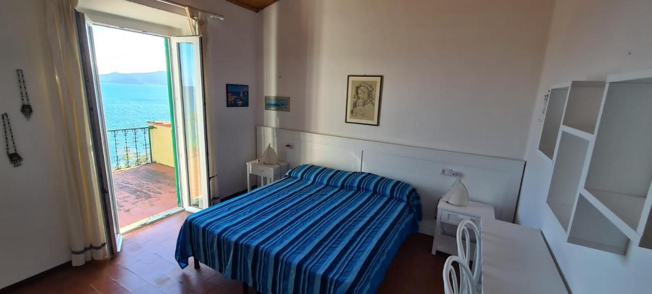 Villa Le Sprizze A Bordo Del Mare - Goelba Marciana Marina  Luaran gambar