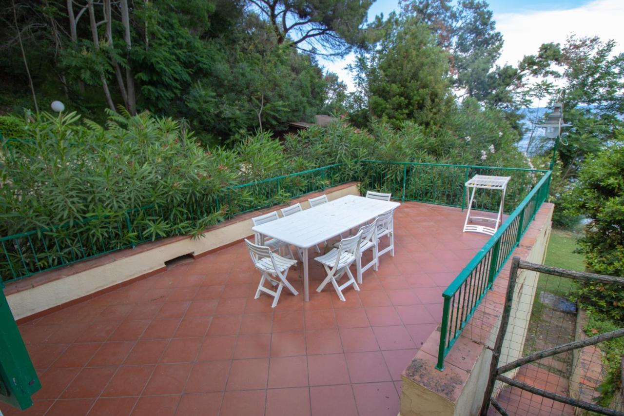Villa Le Sprizze A Bordo Del Mare - Goelba Marciana Marina  Luaran gambar