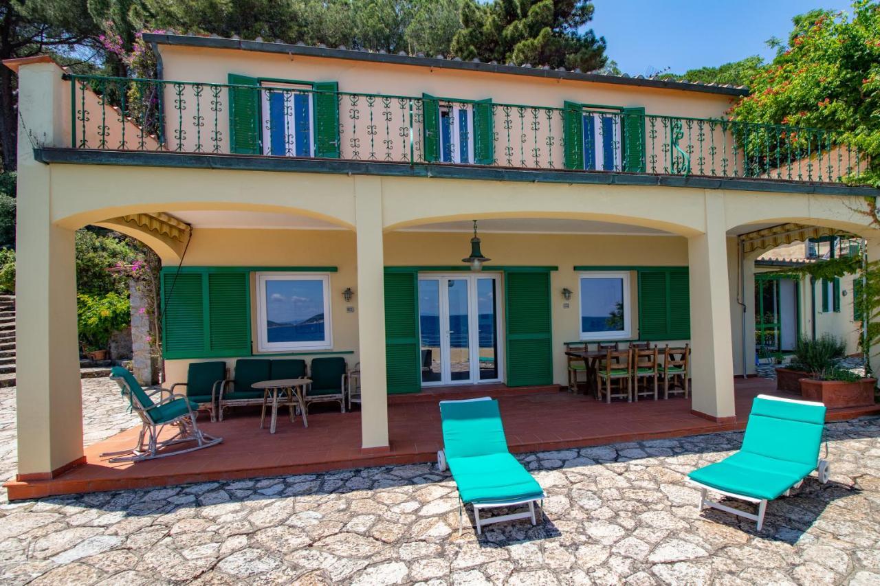 Villa Le Sprizze A Bordo Del Mare - Goelba Marciana Marina  Luaran gambar